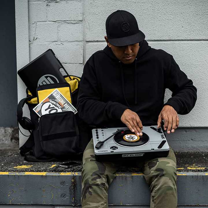 Reloop SPIN on street