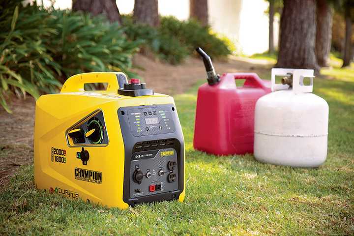 Champion Power Equipment 100402 2000-Watt Dual Fuel Portable Inverter Generator