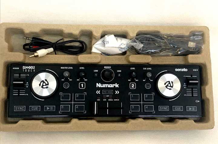 Numark DJ2GO2