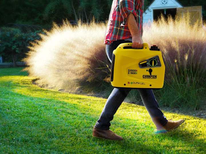 Champion Power Equipment 100402 2000-Watt Dual Fuel Portable Inverter Generator